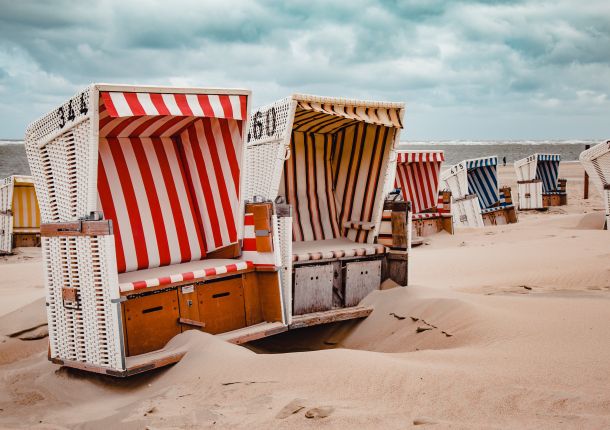 Strandkörbe am Strand